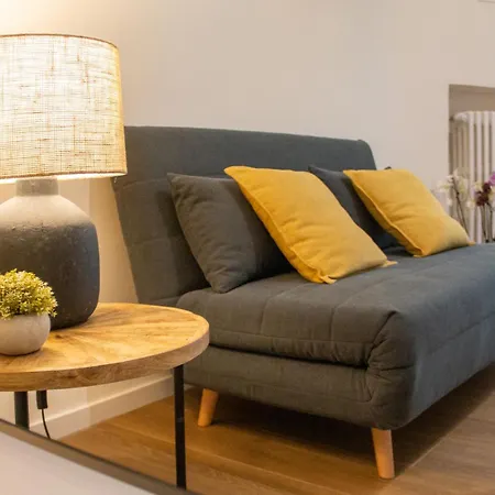Fara - Quiet & Elegant In Apartamento