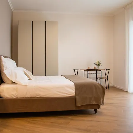 Fara - Quiet & Elegant In Apartamento