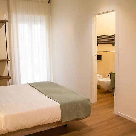 Fara - Quiet & Elegant In Apartamento Bari