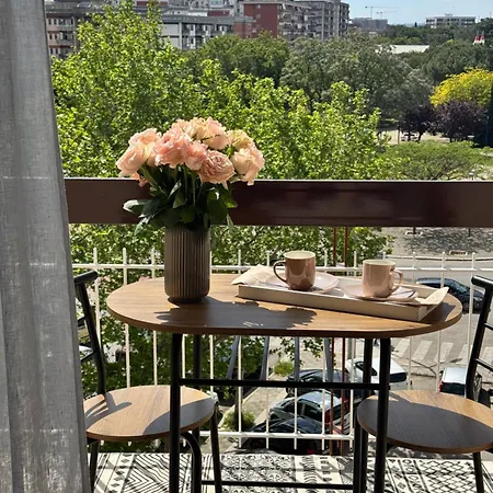 Apartament Fara - Quiet & Elegant In