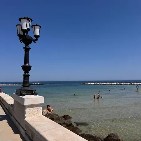 Fara - Quiet & Elegant In * Bari